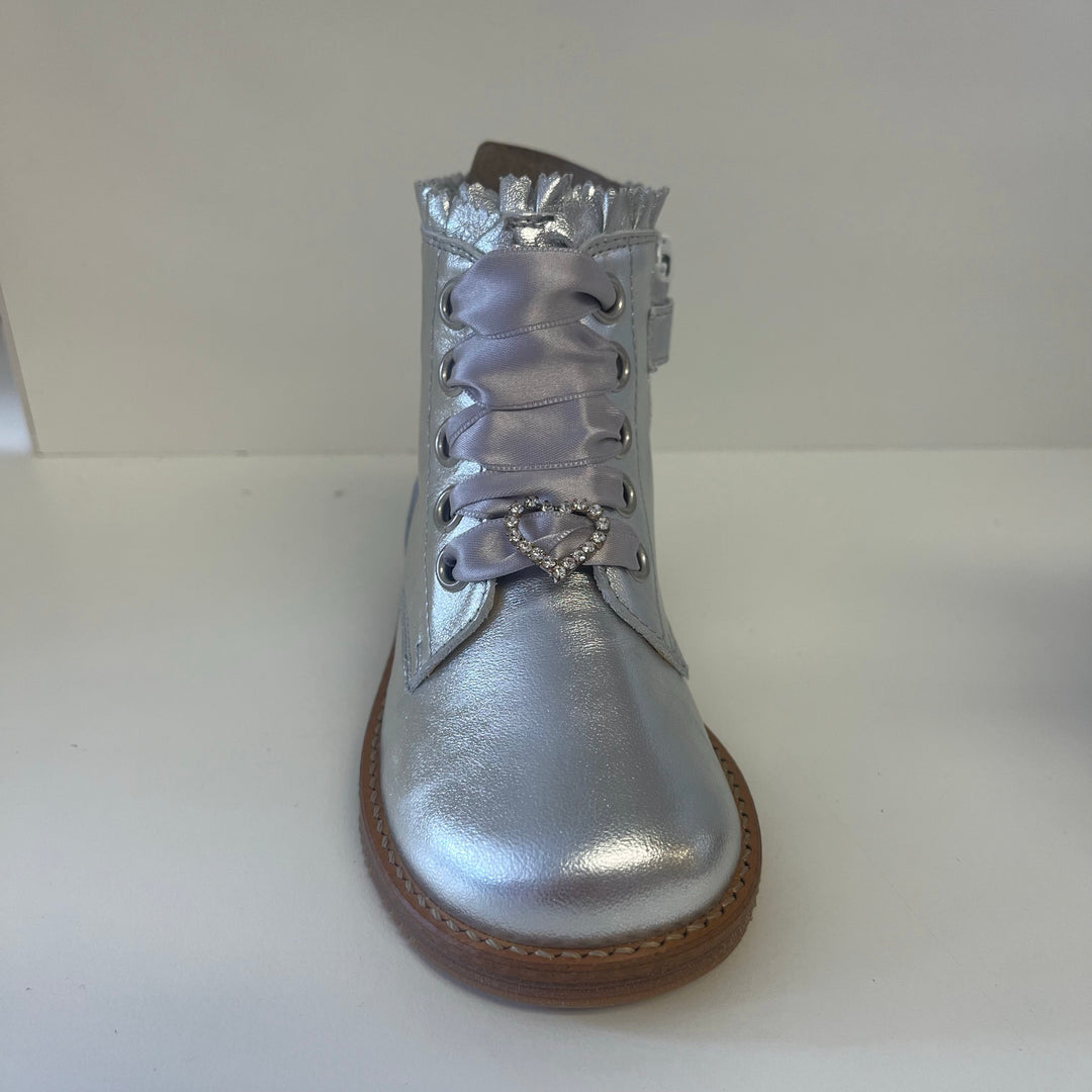 Andanines Girls Silver Heart Boots