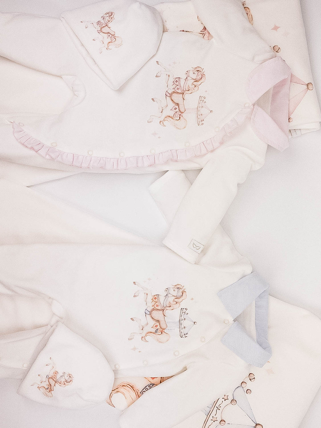 Jamiks Baby Girl Velour Carousel Set