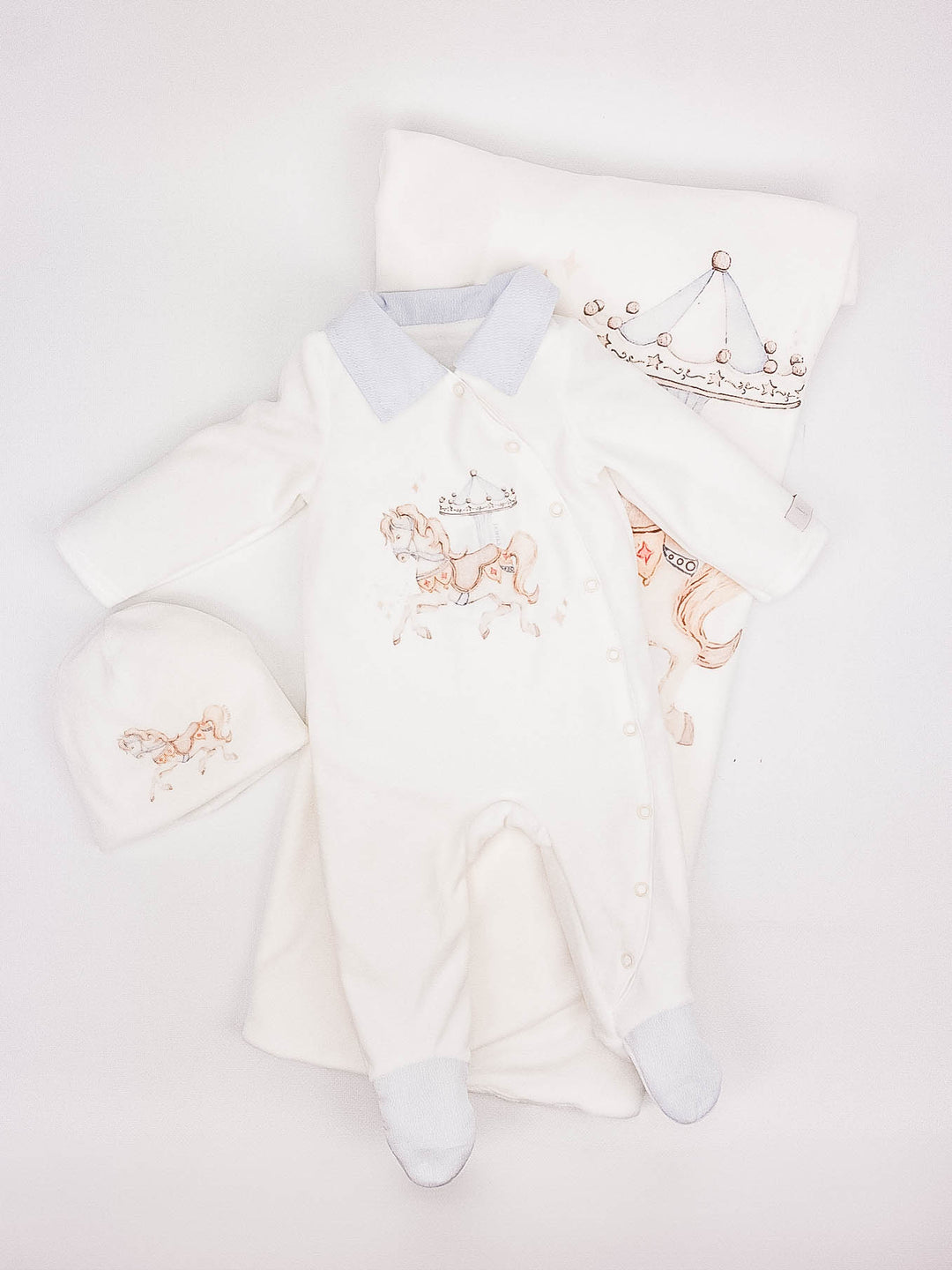 Jamiks Baby Boy Velour Carousel Set