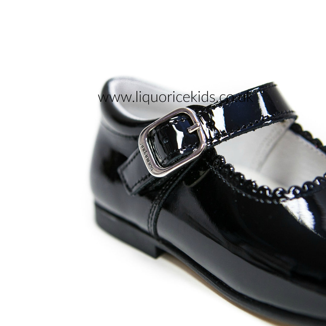 Andanines Girls Black Patent Mary Janes With Scallop Edging. - Liquorice Kids