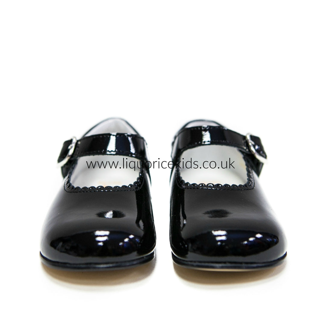 Andanines Girls Black Patent Mary Janes With Scallop Edging. - Liquorice Kids