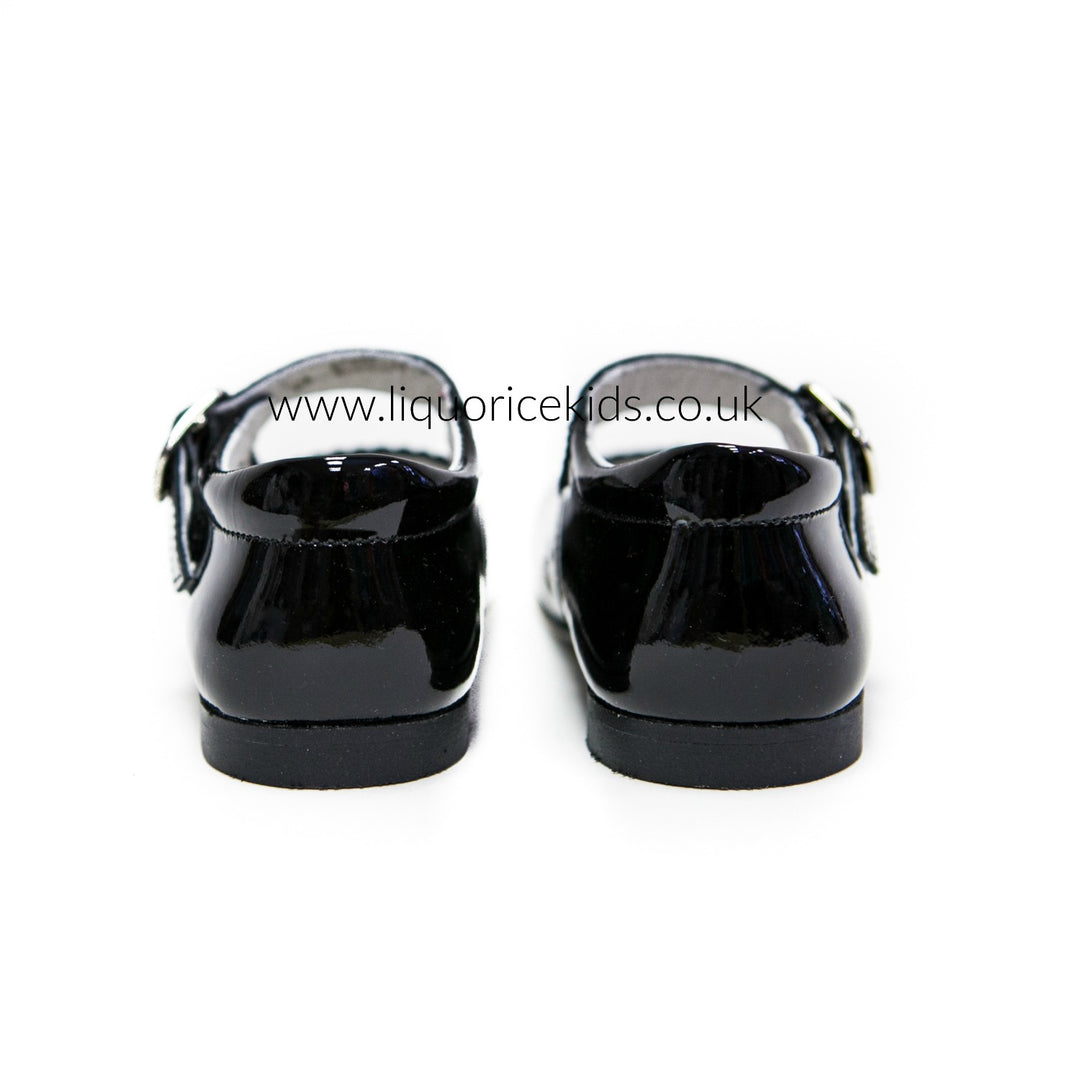 Andanines Girls Black Patent Mary Janes With Scallop Edging. - Liquorice Kids