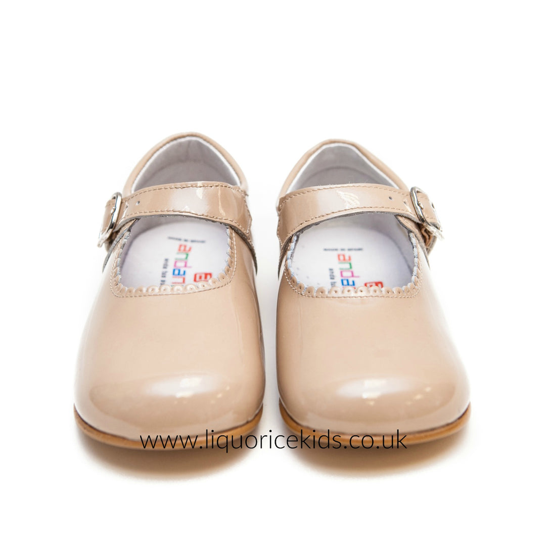 Andanines Girls Camel Patent Mary Janes With Scallop Edging. - Liquorice Kids