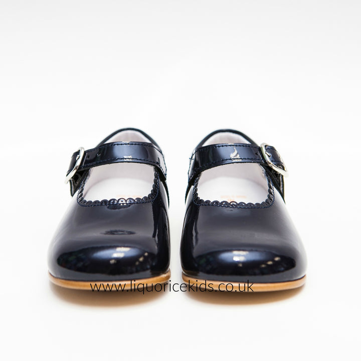 Andanines Girls Navy Blue Patent Mary Janes With Scallop Edging. - Liquorice Kids