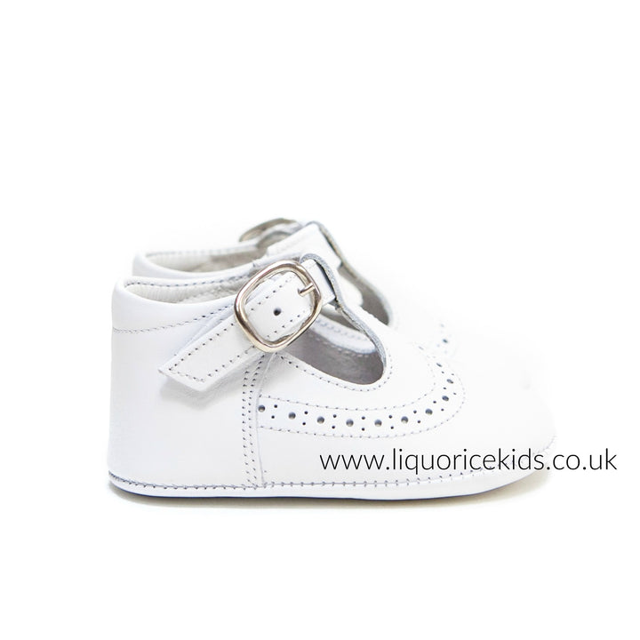 Andanines White Leather Pram Shoes