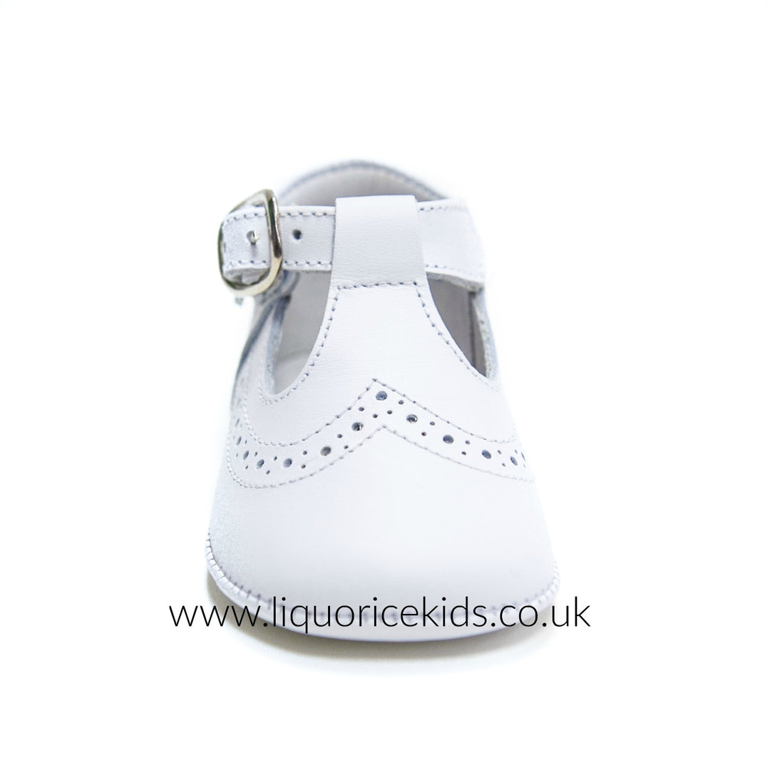 Andanines White Leather Pram Shoes