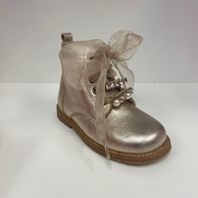 Andanines Girls Gold Boots